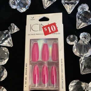 Icing vegan press on nails